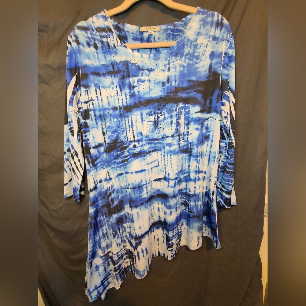 Jess & Jane Blue Tones Blouse with Rhinestone Accent Size Medium